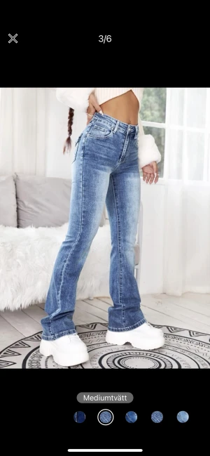 Lågmidjade Jeans  - Oanvända och för små för mig , pris kan alltid diskuteras! Skriv vid intresse💕
