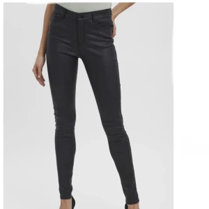 Vera Moda läder jeans  - Oanvända skinna jeans, med stretchiga passform