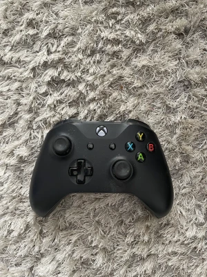 Xbox Kontroll - Svart Handkontroll till Xbox Funkar till alla modeller Bra skick