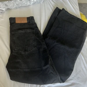 Jeans  - Jeans från HM. Mått i sista bilden 