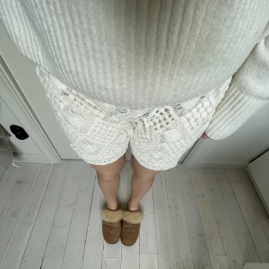 Beiga shorts - Ett par super somriga och fina shorta ifrån zara! Dme är aldrig använda och köpte dem förra året 💕