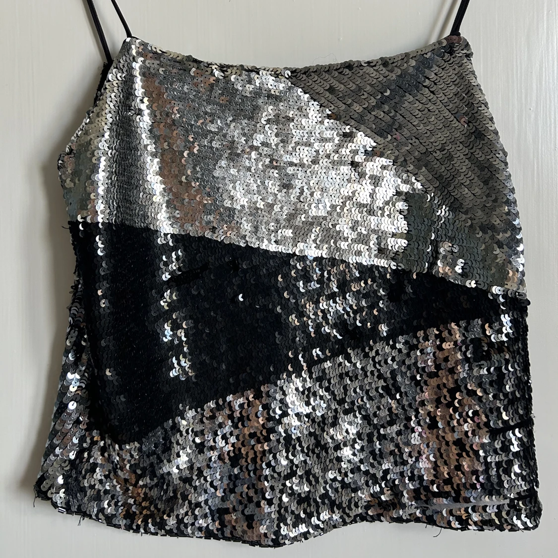 Multifärgad festtopp med paljetter - 90