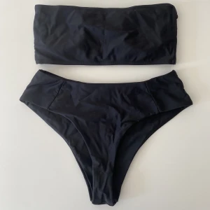 Bikini - Säljs då den inte kommer till användning längre. 