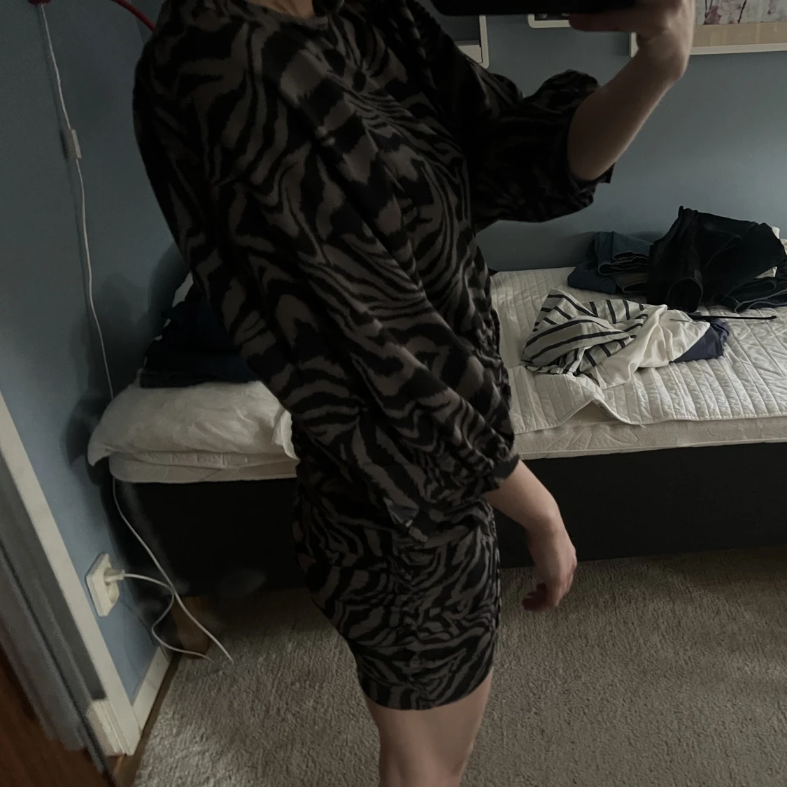 Mönstrad klänning - 90