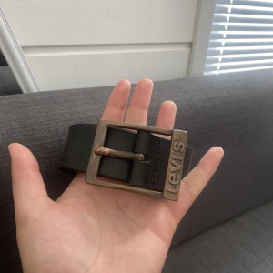 Levis bälte - Använt men säljer billigt, kan sänka om det önskas 