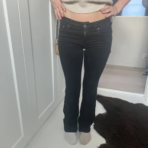 Jeans - Jättefina lågmidjade jeans från hm❤️