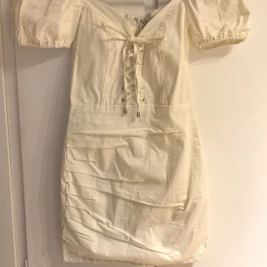 Klänning Ohpolly - Oanvänd med lappar kvar.