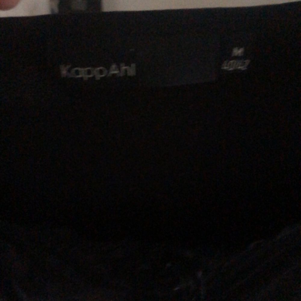 sjukt snygg tröja i fint skick! obs jag röker men den e tvättad, varning dock för känsliga bara ifall att. tryck ej på köp nu, kontakta mig privat för att betala via swish. frakt 45kr. Toppar.