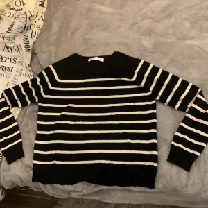 Tröja randig - Stockholms stil tröja.