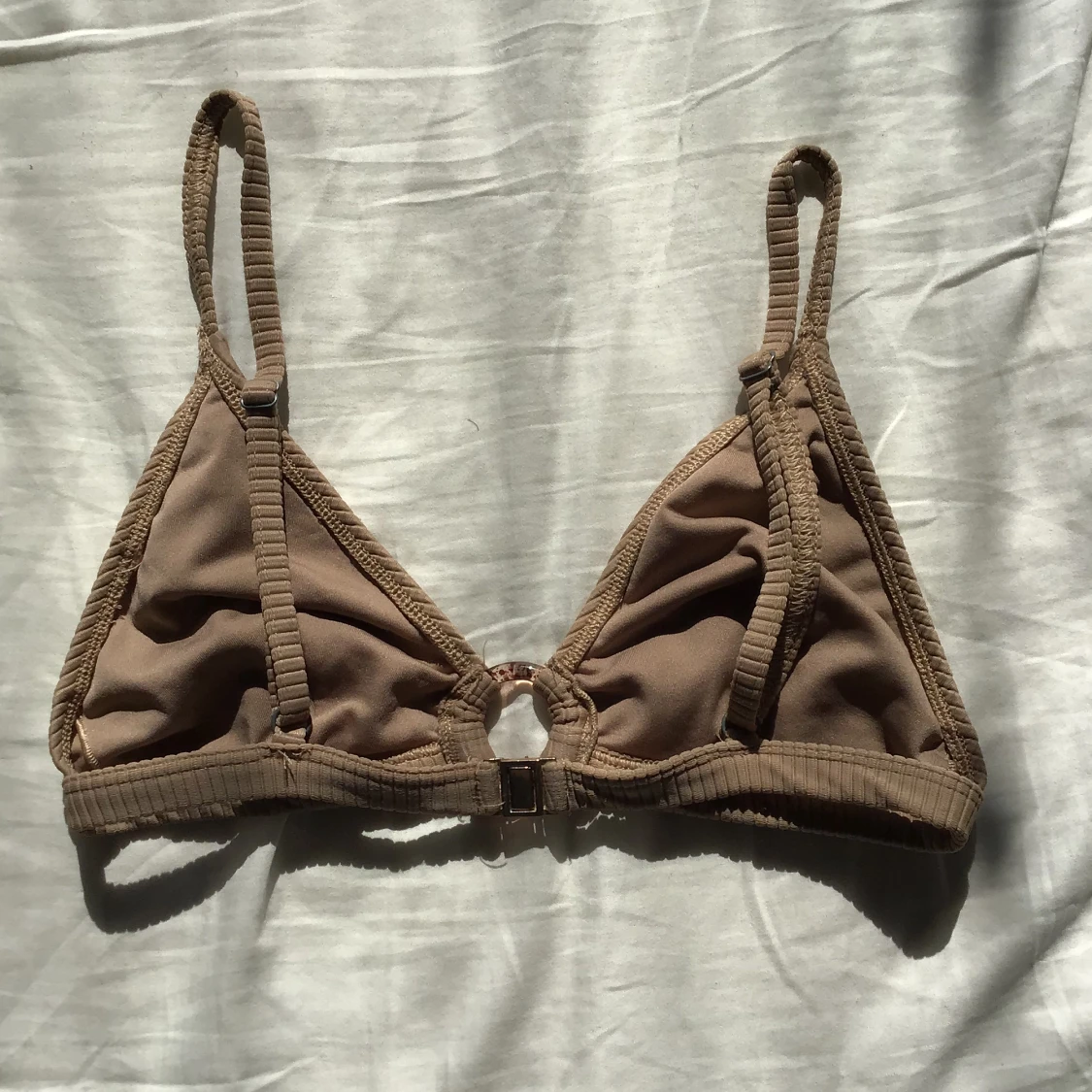 Söt beige bikinitopp  - 91