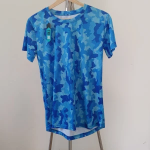 Brand new tri-dri running t-shirt - Fast dray t-shirt for sports