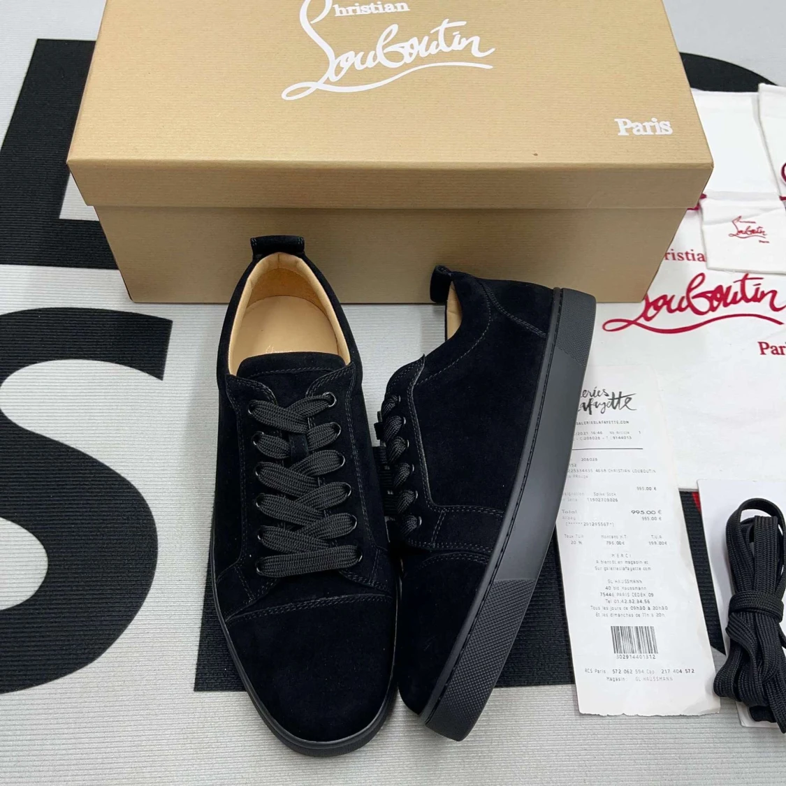 Svarta Louboutin  - 91