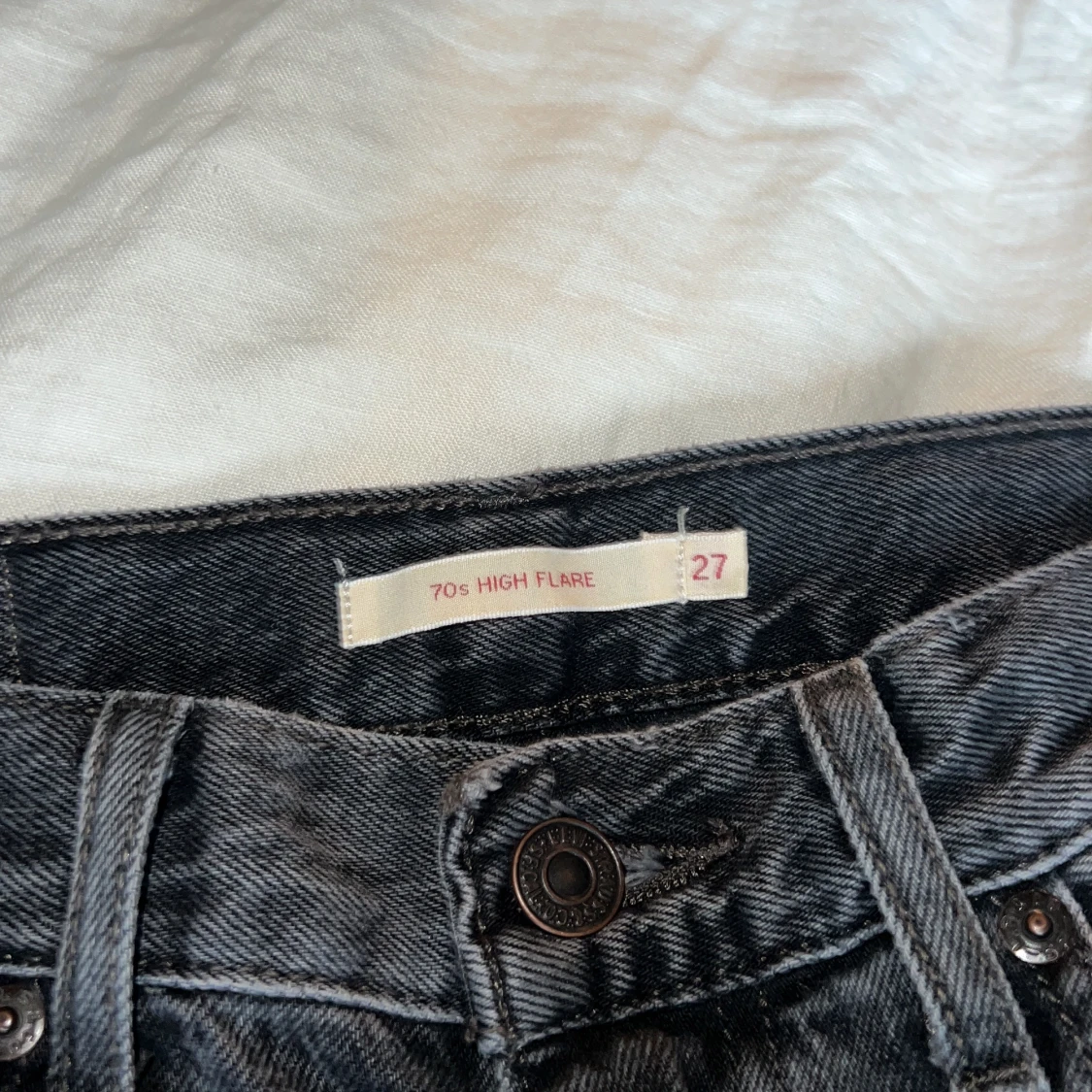 OANVÄNDA LEVIS 70S FLARE  - 91