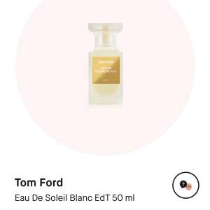 Tom Ford eau De soleil Blanc EDT 50ml  Ord pris 1310kr  Nästintill oanvänd. Använd endast två/tre ggr.   Köparen står för frakten 💘😃 Förpackningen tillkommer💗💗💗