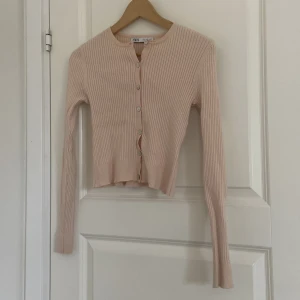 Fin kofta från Zara - Skriv vid frågor eller intresse 
