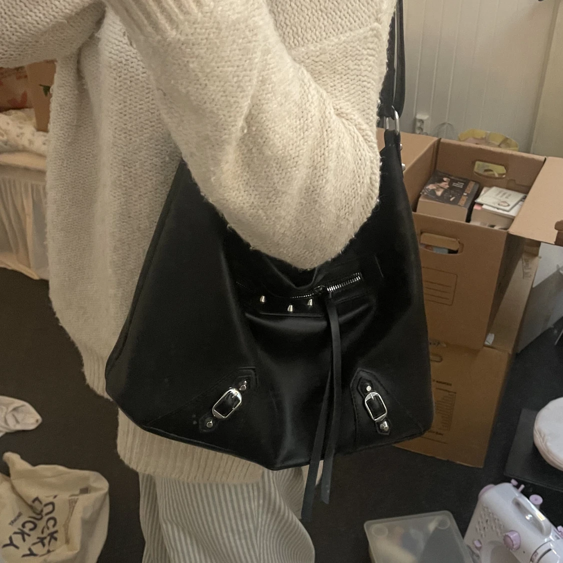 Svart väska - 90