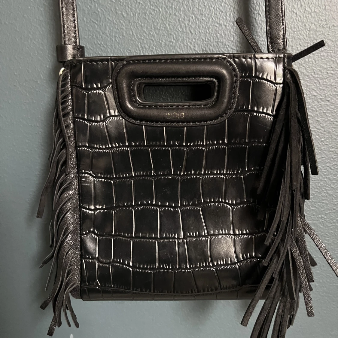 Maje väska med krokoskinn med fransar