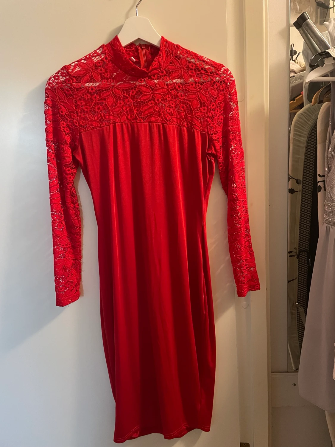 Röd klänning 