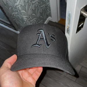 47 brand keps  - Snapback keps A’s  Använd ett fåtal gånger, nyskick 