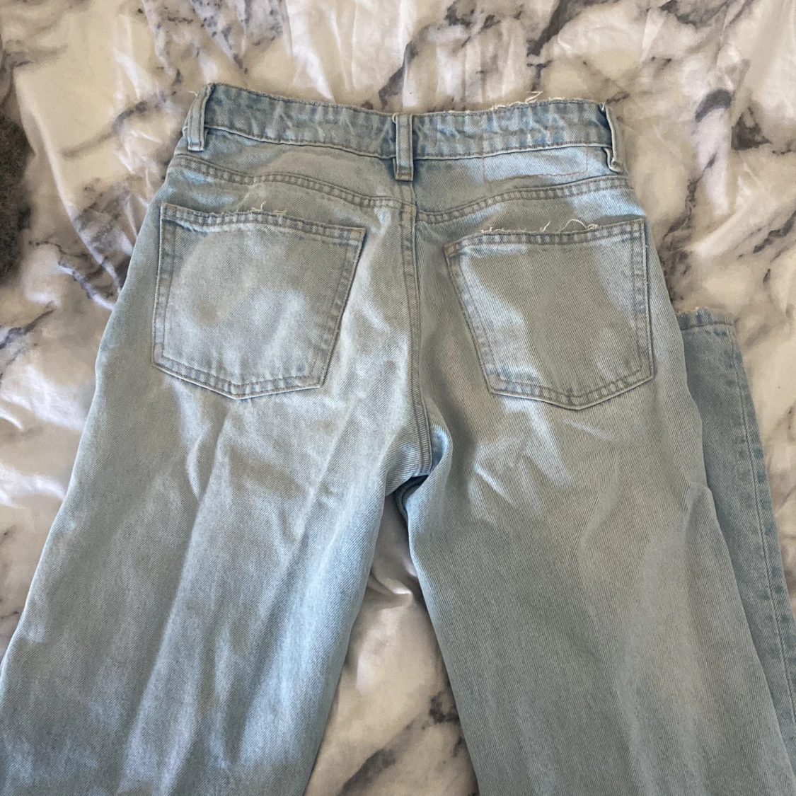 Zara midrise straight leg jeans  - 90