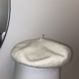 Vit basker  - Vit basker. Aldrig använd