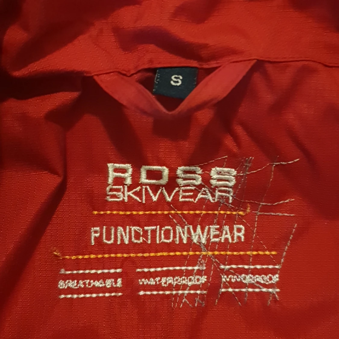 Vind- och regnjacka  - 90