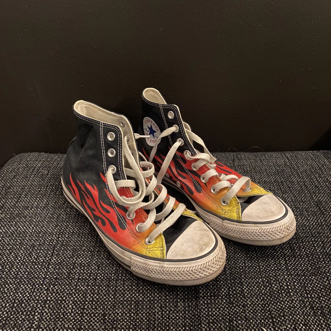 Converse fire flames 