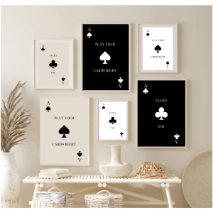 Posters - PLAY YOUR CARDS RIGHT - Finns i beige, vit & svart 🤎 LUCKY YOU - Finns i beige, vit & svart 🤎 Se prislista för mått & priser