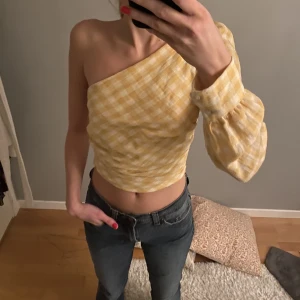 Fest topp - Jättesnygg fest topp, jättebra skick inga fläckar eller skador💕