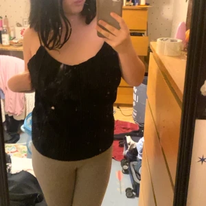 Linne - Det stitter väldigt lös för någon som faktiskt har M i kläder 