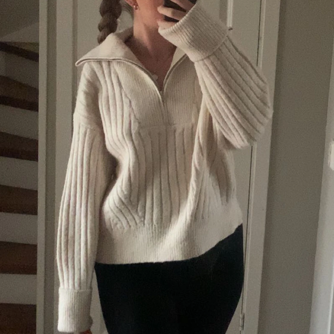 Stickad tröja med dragkedja  - 91