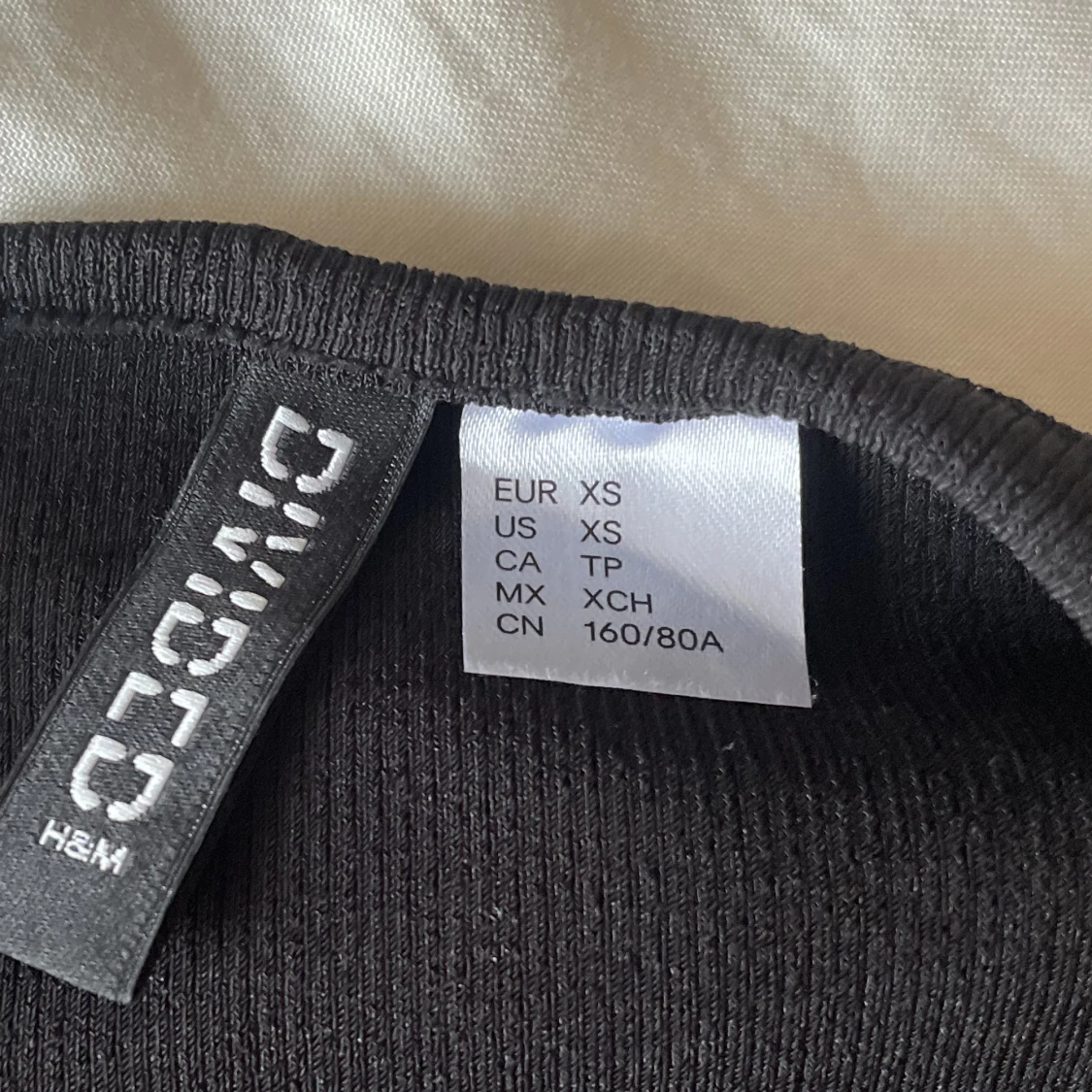 Kort tajt klänning  - 90