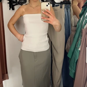 Ribbad tubtopp weekday - Helt ny ribbad tub topp😍🥰från weekday perfekt till sommare