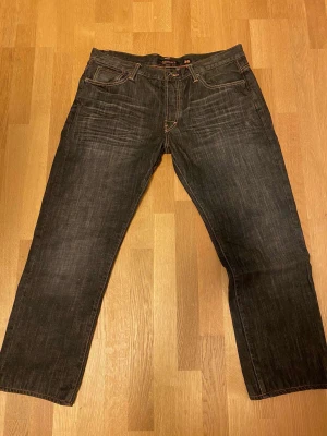 Ed Hardy Jeans - Jättesnygga Ed Hardy jeans som är sparsamt använda, priset går att diskutera!