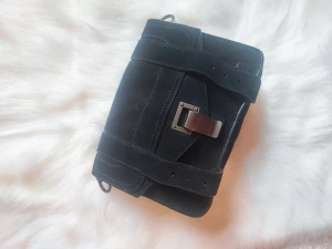 Phoenza ps1  - Phoenza suede ps1 svart.  Använd 2-3 tillfälle. Som nytt kvitto finns. 