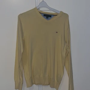 Tommy Hilfiger tröja - Storlek M