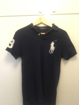 Polo ralph Lauren - Tja, säljer min polo Ralph Louren piké tröja i storlek S 