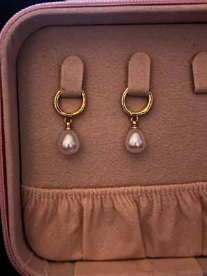 Örhängen  - Egengjorda  Rostfritt stål