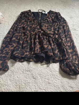 Blus  - Aldrig använd 