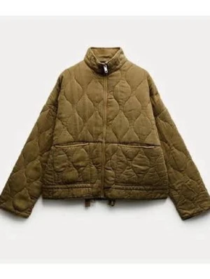 BYTER MOT GRÅ - KÖP INTE!! byter grön quiltad jacka mot någon som har grå quiltad jacka i S/M