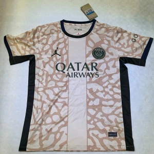 PSG x Jordan Matchtröja  - PSG matchtröja från 23/24 och det är fjärdestället! 