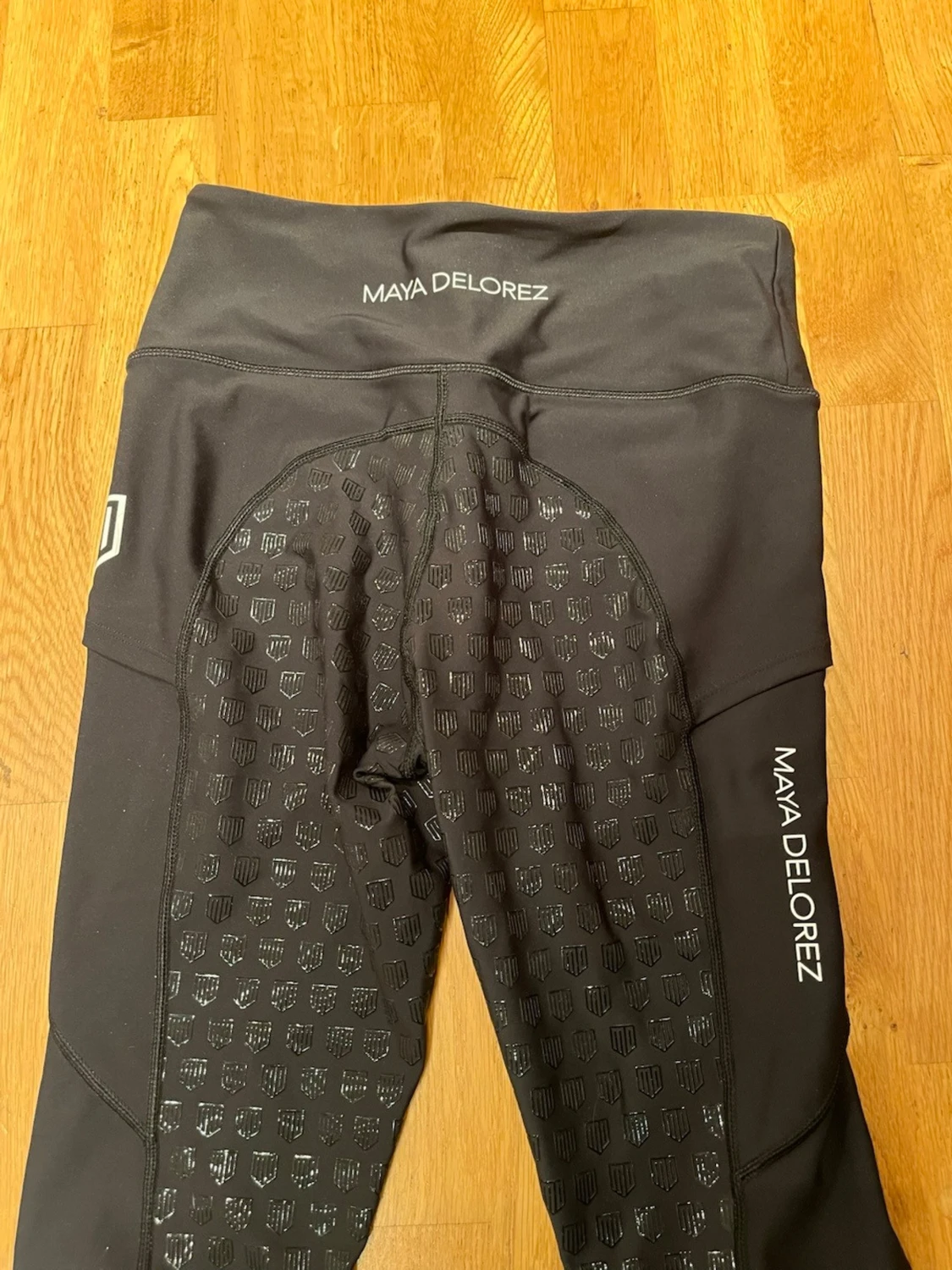 Svarta helskodda Maya Delorez ridbyxor. - 1