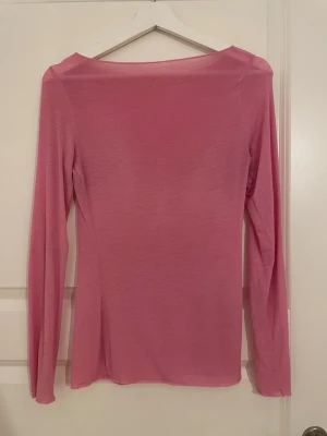 Rosa intimissimi tröja!! 💖 - Säljer min favvo rosa intimissimi tröja!! Inga hål eller defekter 💞💞