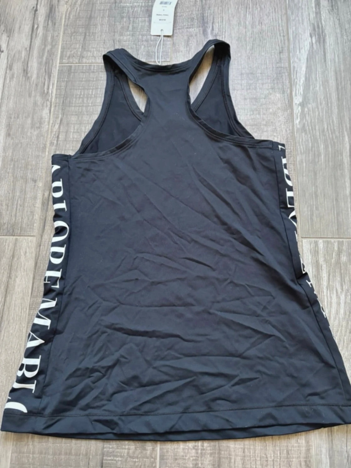 Svart fitness linnetopp från Mablore - 4