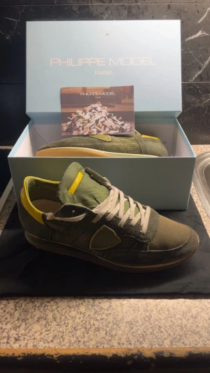 Philippe model - Stilrena Philippe model pjucks i storlek 41, tveka inte att fråga❣️