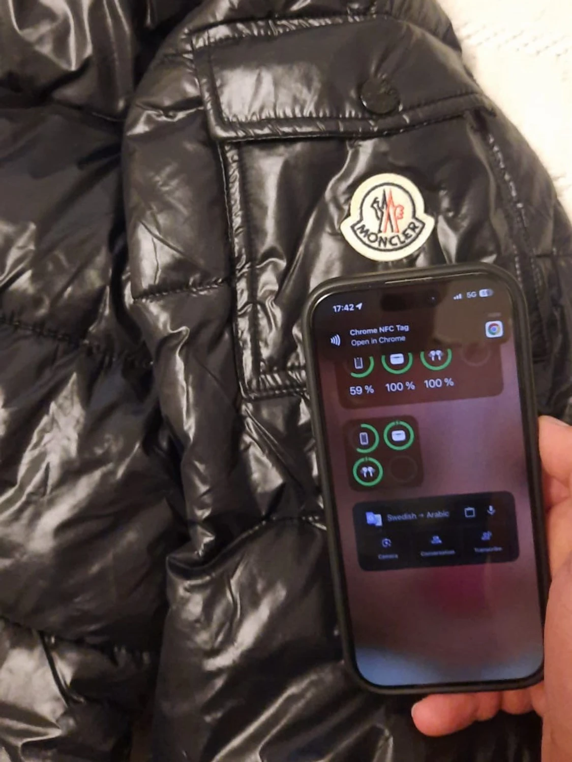 Svart Moncler pufferjacka med huva - 5
