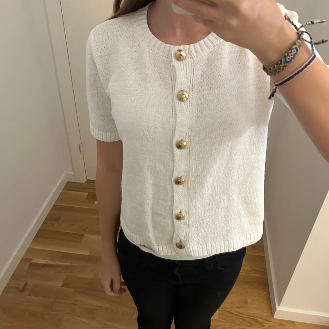 Vit stickad kofta från Sinsay
