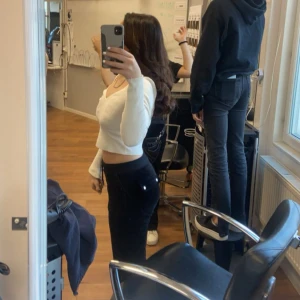 Svarta juicy couture - Säljer mina juicy couture byxor , inga defekter och är som nya