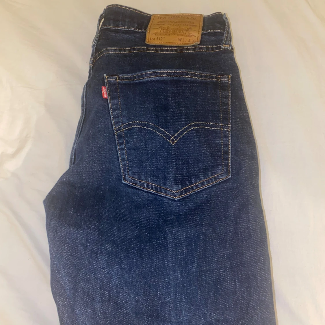 Levi's 512 mörkblå jeans W31 L32