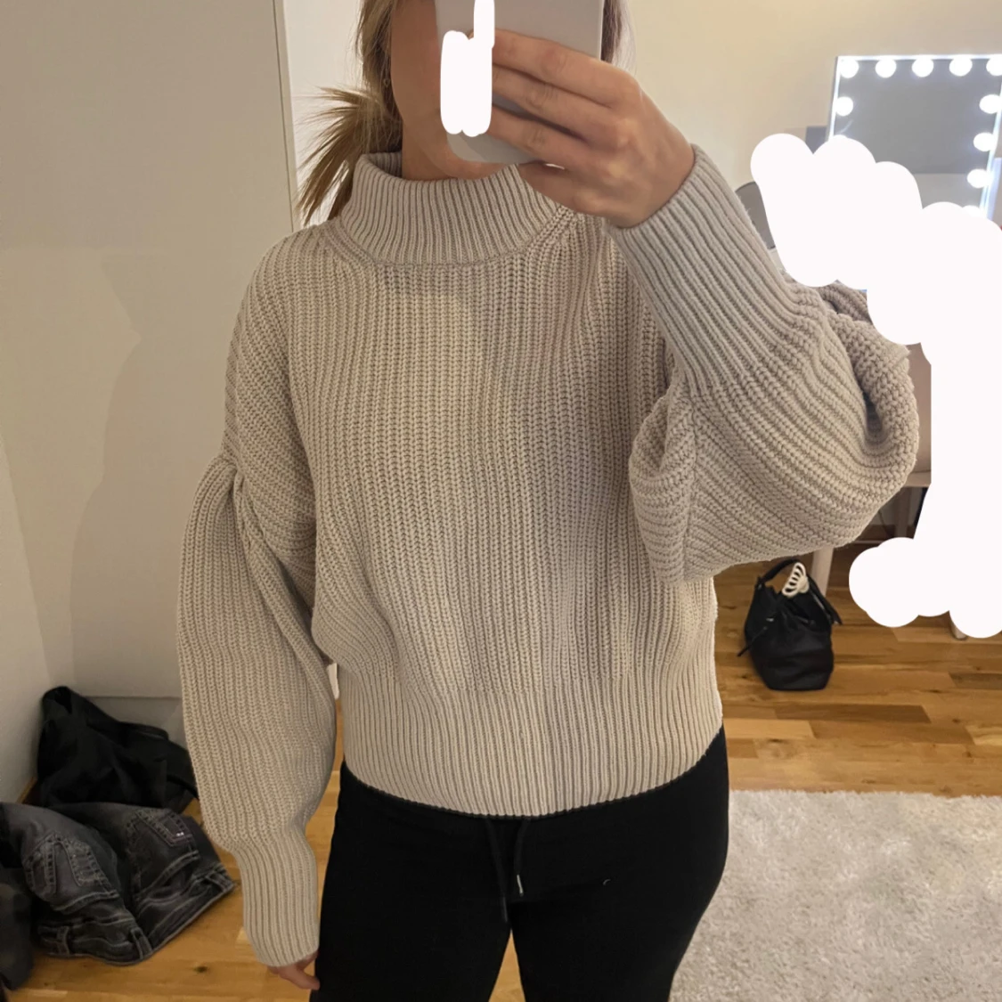 Beige stickad polotröja från H&M